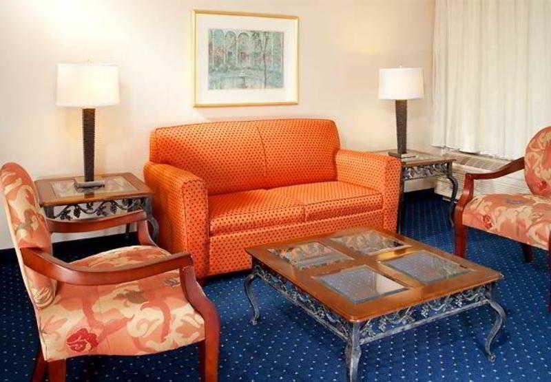 Courtyard By Marriott Cleveland Westlake Bilik gambar